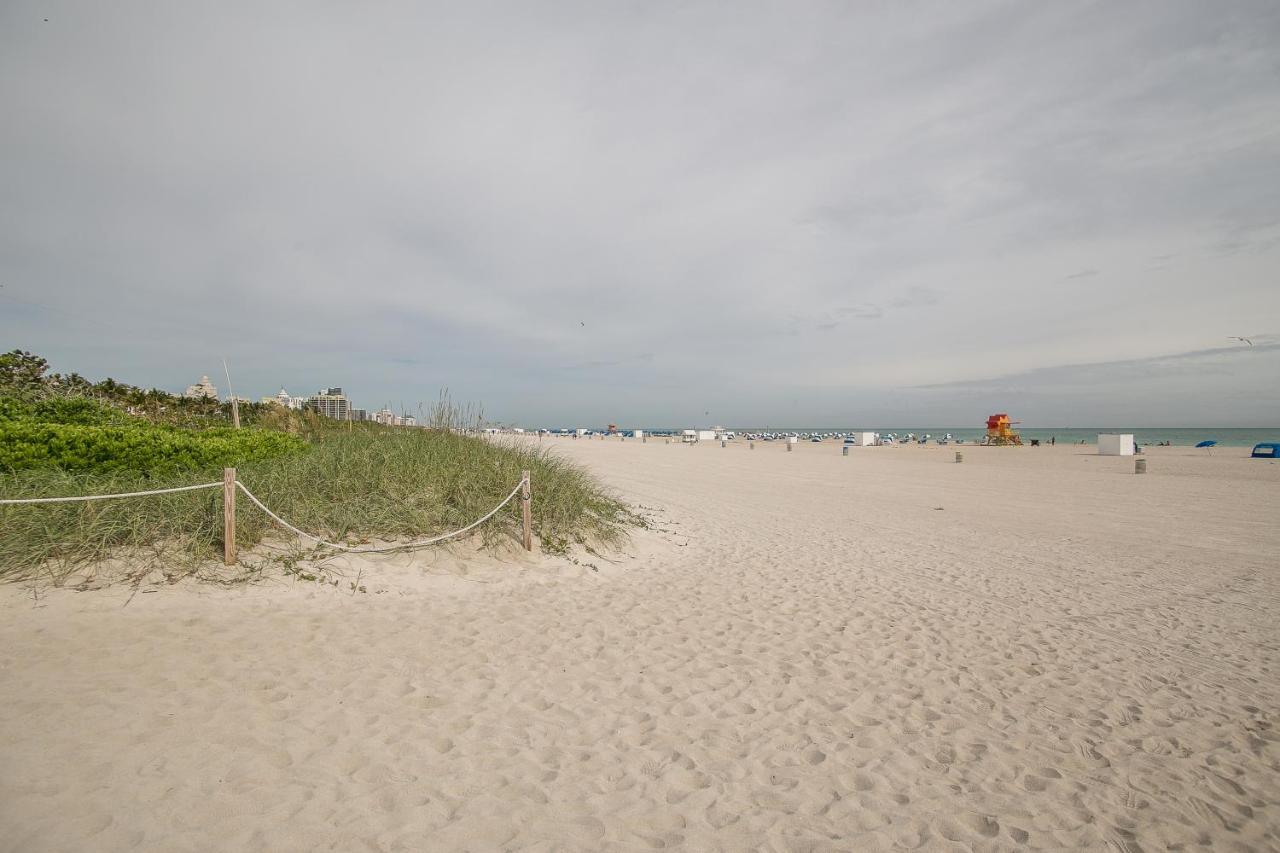 Two Bedroom Two Bath 2 Block To Beach Apartamento